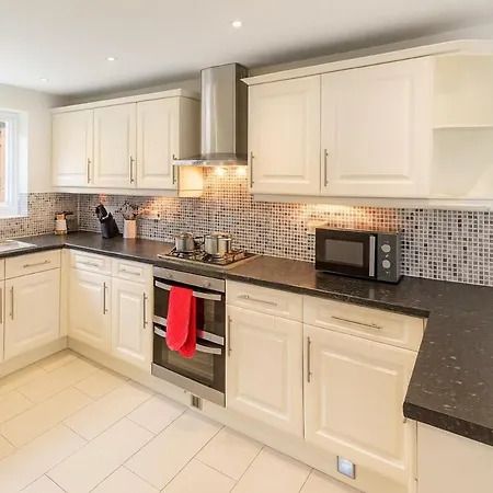 Waggon By Alt-stay - 4 Bed - Parking, Wifi & Full Kitchen - Contractors & Relocations - Weekly & Monthly Rates - Rates Direct, Search Alt-stay Appartamento Leeds (West Yorkshire)