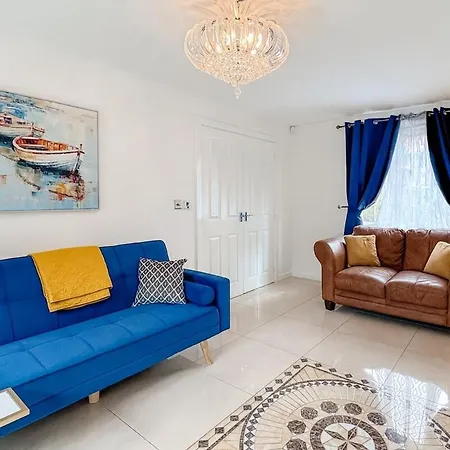 Waggon By Alt-stay - 4 Bed - Parking, Wifi & Full Kitchen - Contractors & Relocations - Weekly & Monthly Rates - Rates Direct, Search Alt-stay 아파트 리즈